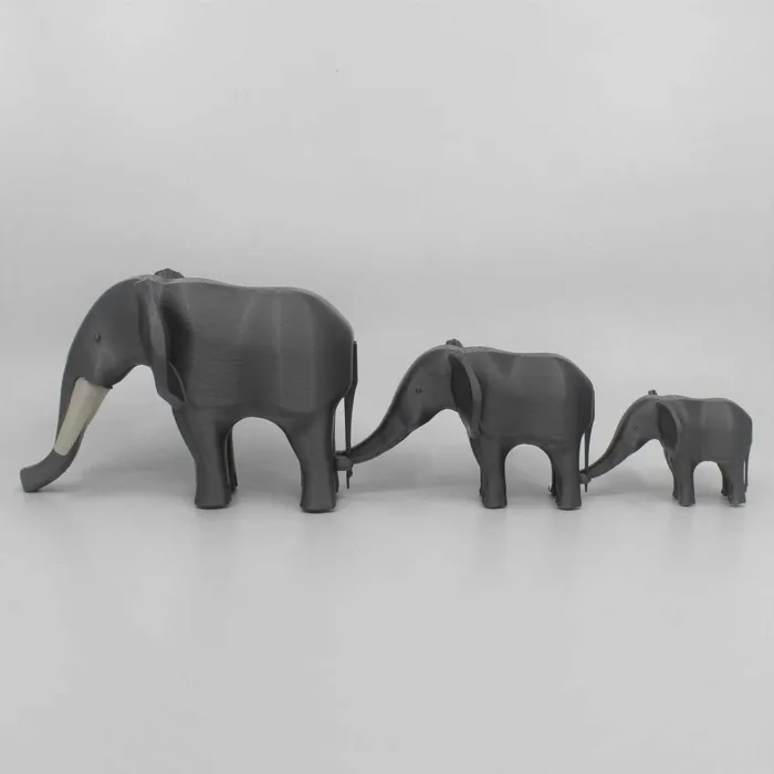 African Elephant Mama & Babies