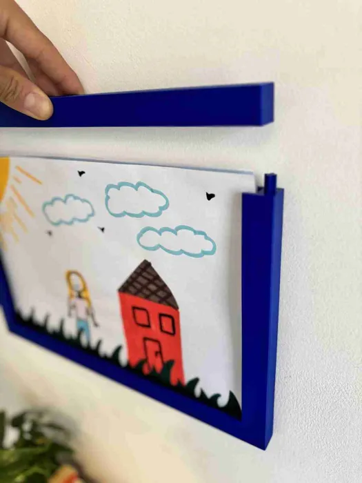 A4 Wall Frame – Top-loading, Multi-page Holder