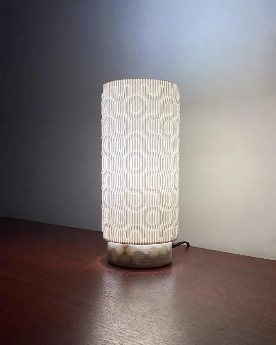 Seamless Adaptive Lampshade