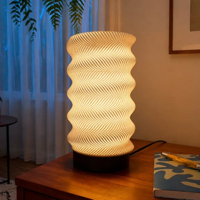 Springy Adaptive Lampshade