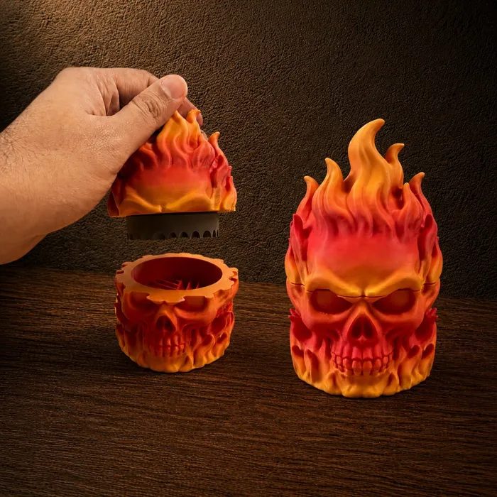 Flaming Skull Herb Grinder